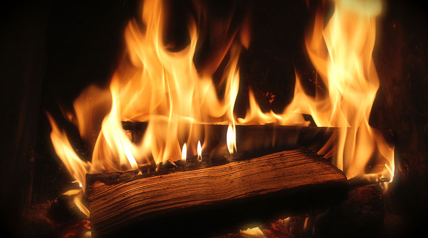 Comment allumer un feu de cheminée à coup sûr ?
